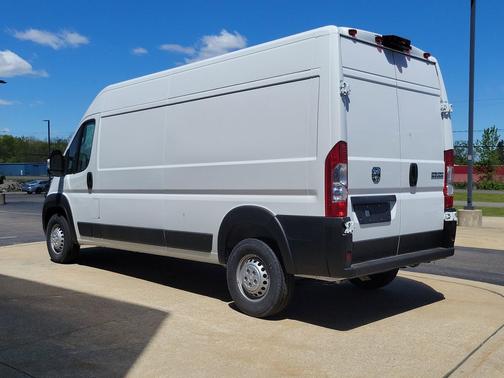 Bright White Clearcoat 2025 RAM ProMaster 3500 High Roof