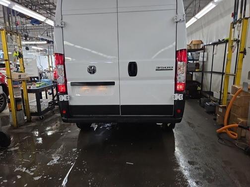 Bright White Clearcoat 2025 RAM ProMaster 3500 High Roof