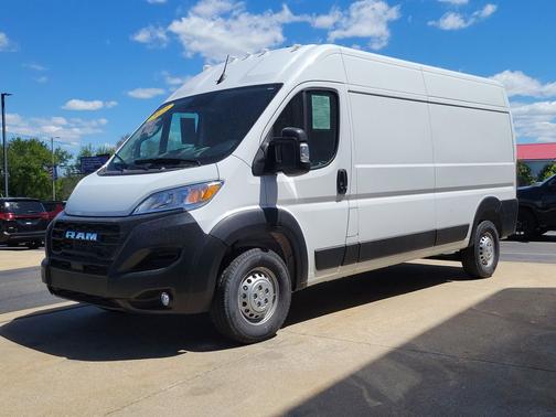 Bright White Clearcoat 2025 RAM ProMaster 3500 High Roof