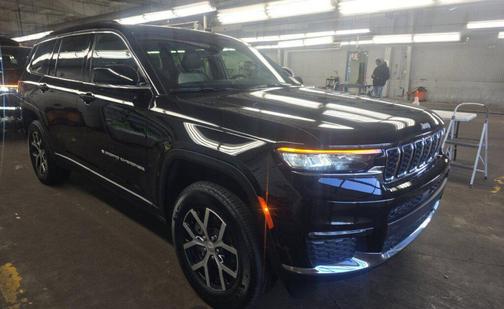 Diamond Black Crystal Pearlcoat 2024 Jeep Grand Cherokee L Limited