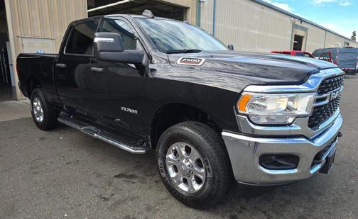 2024 RAM 2500 Big Horn Crew Cab 4x4 6'4' Box