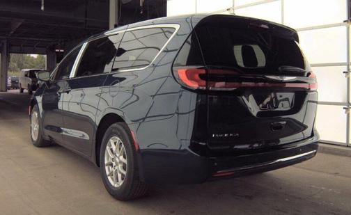 2025 Chrysler Pacifica L