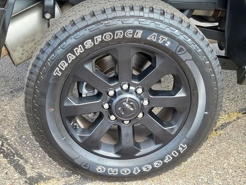 Diamond Black Crystal Pearlcoat 2025 RAM 2500 Big Horn Crew Cab 4x4 6'4' Box