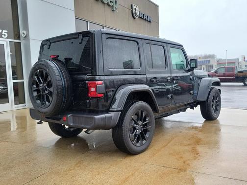 Black Clearcoat 2025 Jeep Wrangler 4xe Sahara