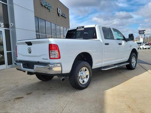 2024 RAM 3500 Tradesman Crew Cab 4x4 6'4' Box
