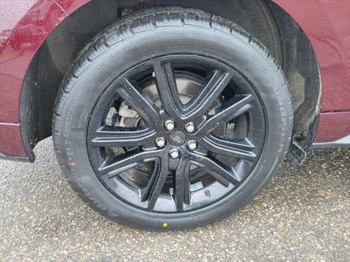 2021 Ford Edge ST Line