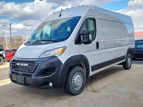 2025 RAM ProMaster 2500 Tradesman