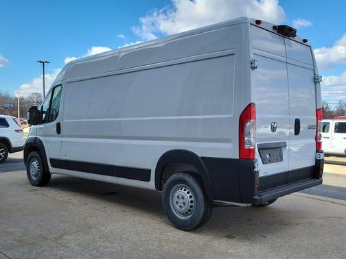 Bright White Clearcoat 2025 RAM ProMaster 2500 Tradesman