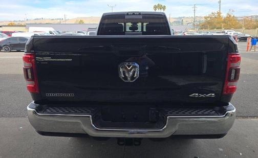 2022 RAM 3500 Big Horn Crew Cab 4x4 8' Box