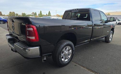 2022 RAM 3500 Big Horn Crew Cab 4x4 8' Box