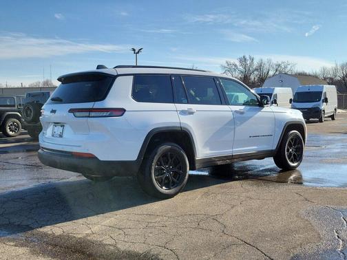 2025 Jeep Grand Cherokee L Altitude
