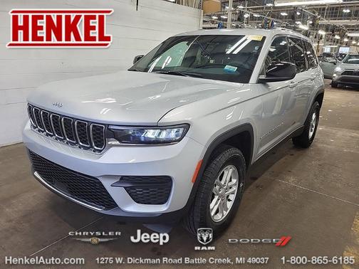 Silver Zynith 2025 Jeep Grand Cherokee Laredo