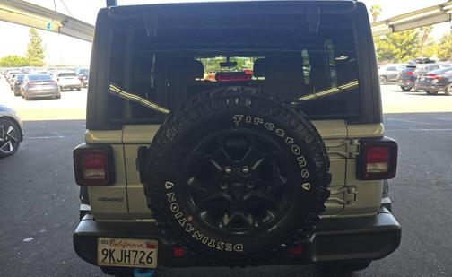 Silver Zynith Clearcoat 2023 Jeep Wrangler 4xe Willys