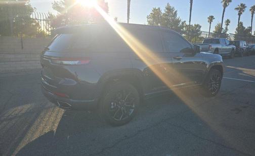 2024 Jeep Grand Cherokee 4xe Anniversary Edition