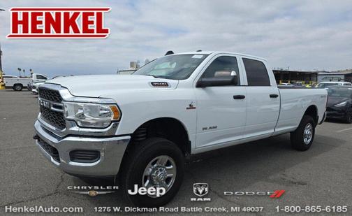 2022 RAM 3500 Tradesman Crew Cab 4x4 8' Box