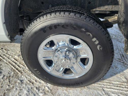 2022 RAM 3500 Tradesman Crew Cab 4x4 8' Box