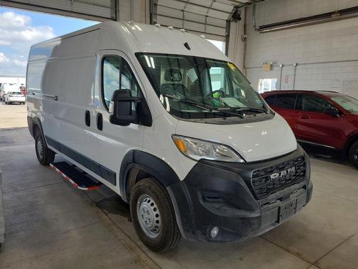 2025 RAM ProMaster 2500 Tradesman