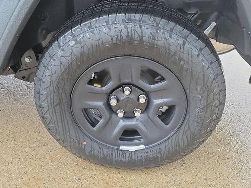 Black Clearcoat 2026 Jeep Wrangler Sport