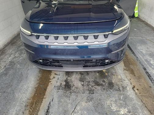 Fathom Blue Pearlcoat 2024 Jeep Wagoneer S Launch Edition