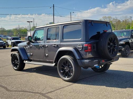 Granite Crystal Metallic Clearcoat 2022 Jeep Wrangler Unlimited 4xe Sahara