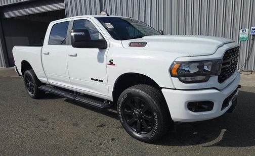 Bright White Clearcoat 2024 RAM 2500 Big Horn Crew Cab 4x4 6'4' Box