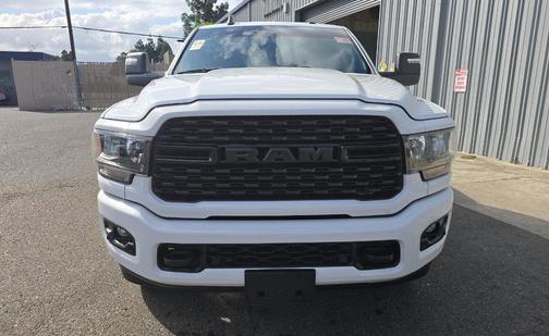 Bright White Clearcoat 2024 RAM 2500 Big Horn Crew Cab 4x4 6'4' Box