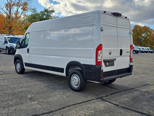 2025 RAM ProMaster 2500 Tradesman