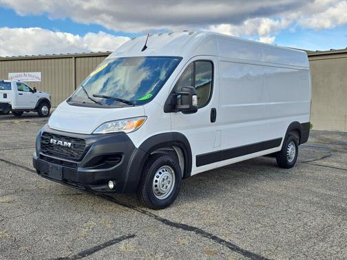 2025 RAM ProMaster 2500 Tradesman