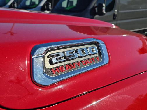 2024 RAM 2500 Big Horn Crew Cab 4x4 6'4' Box