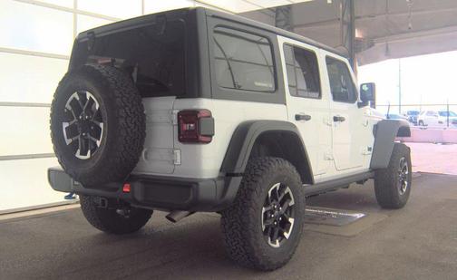 Bright White Clearcoat 2025 Jeep Wrangler 4xe Rubicon