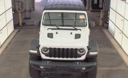 Bright White Clearcoat 2025 Jeep Wrangler 4xe Rubicon