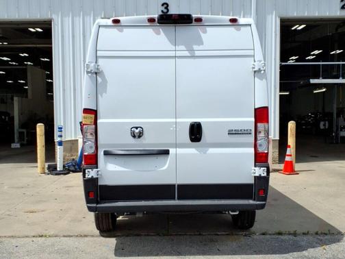 2025 RAM ProMaster 2500 Tradesman