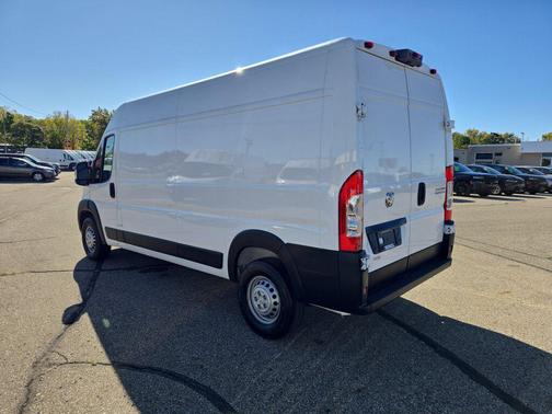 2025 RAM ProMaster 2500 Tradesman