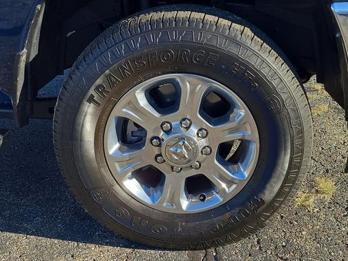 Patriot Blue Pearlcoat 2024 RAM 2500 Big Horn Crew Cab 4x4 6'4' Box