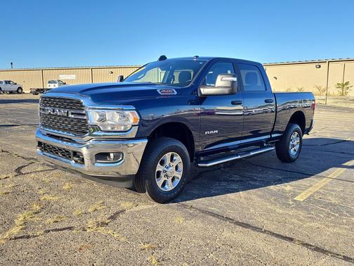 Patriot Blue Pearlcoat 2024 RAM 2500 Big Horn Crew Cab 4x4 6'4' Box