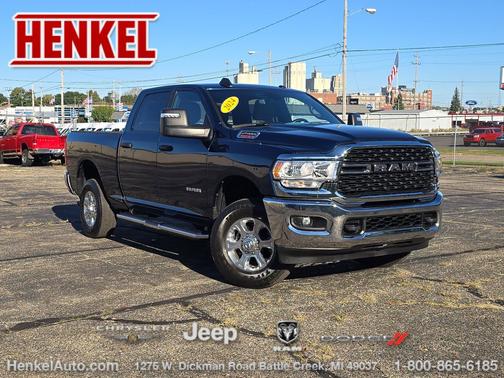Patriot Blue Pearlcoat 2024 RAM 2500 Big Horn Crew Cab 4x4 6'4' Box