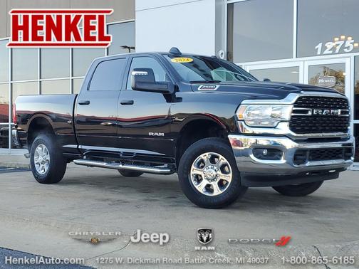 2024 RAM 2500 Big Horn Crew Cab 4x4 6'4' Box