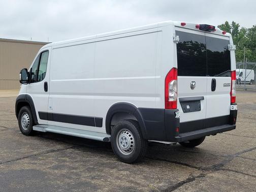 Bright White Clearcoat 2025 RAM ProMaster 2500 Tradesman