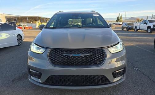 2021 Chrysler Pacifica Hybrid Touring L