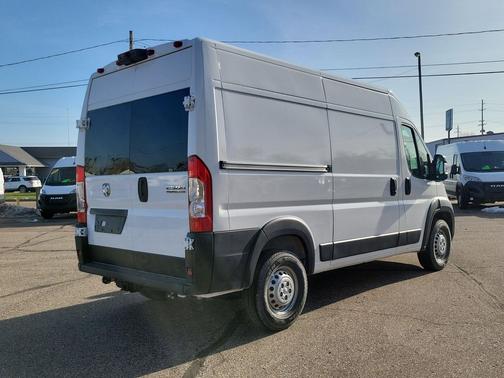 Bright White Clearcoat 2025 RAM ProMaster 2500 Tradesman