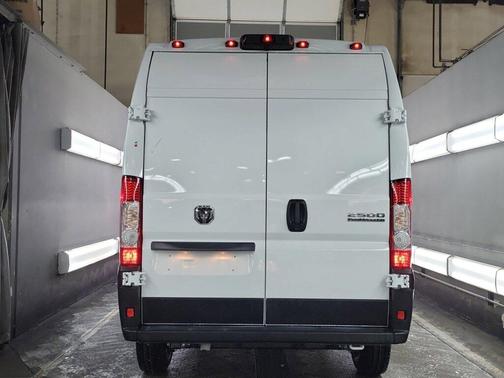 2025 RAM ProMaster 2500 Tradesman