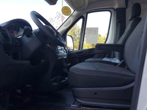 2025 RAM ProMaster 2500 Tradesman
