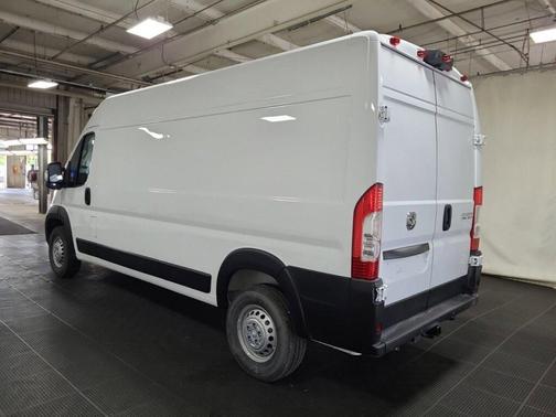 2025 RAM ProMaster 2500 Tradesman
