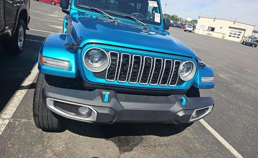 Bikini Pearl Coat 2024 Jeep Wrangler 4xe Sahara