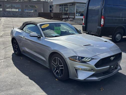 2022 Ford Mustang EcoBoost