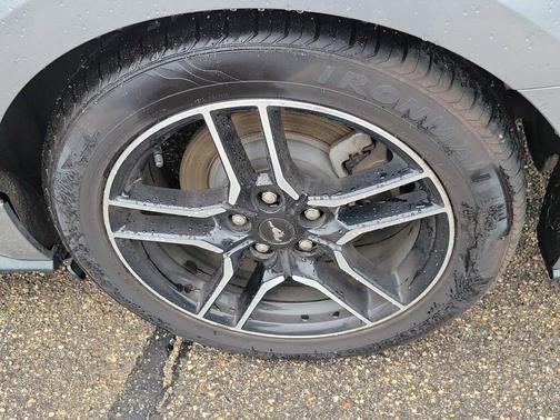 2022 Ford Mustang EcoBoost