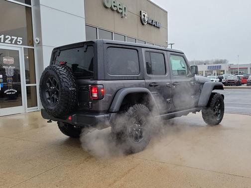 Granite Crystal Metallic Clearcoat 2025 Jeep Wrangler 4xe Willys