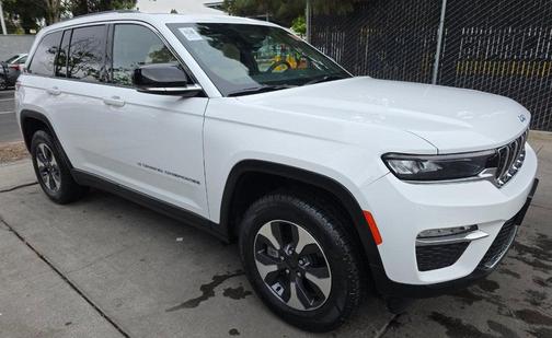 Bright White Clearcoat 2022 Jeep Grand Cherokee 4xe Base