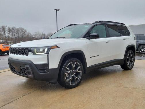 Bright White Clearcoat 2026 Jeep Cherokee Overland