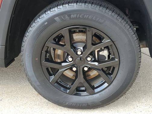 2024 Jeep Grand Cherokee L Altitude